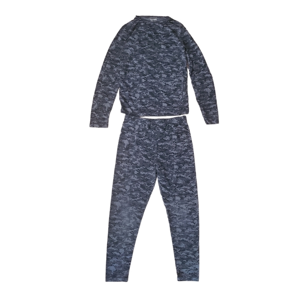 32 Degrees Heat Boys Medium Long Sleeve Undergarment Set Camo Gray